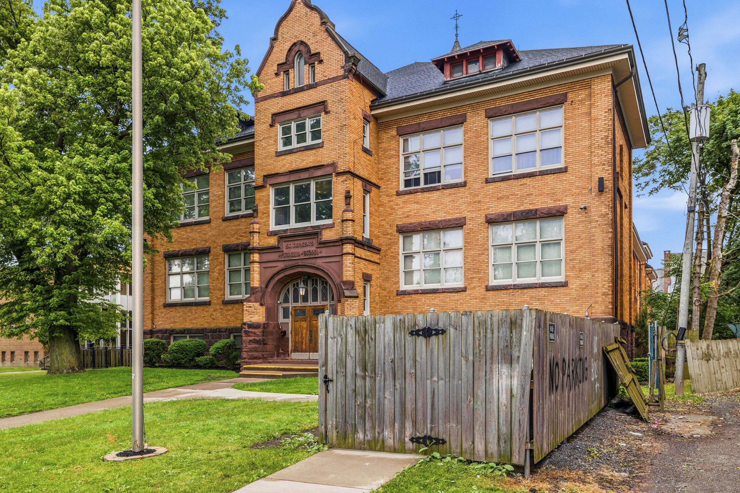 Property thumbnail image